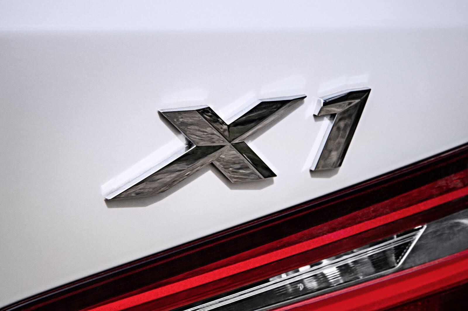 BMW X1 2016 фото