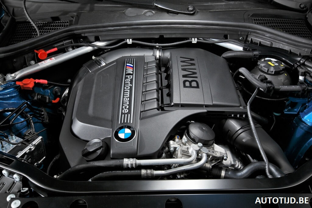 BMW X4 M40i мотор